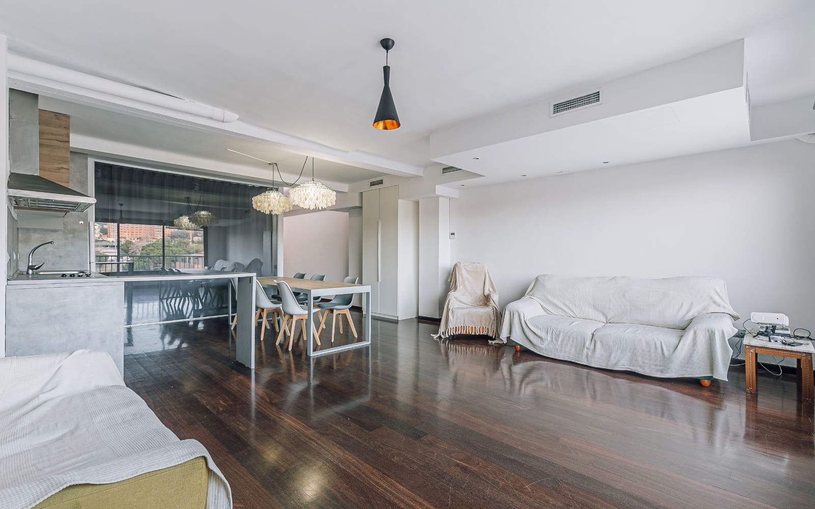 2 bedroom Flat for sale in Barcelona city - € 310,000 (Ref: 9500632)