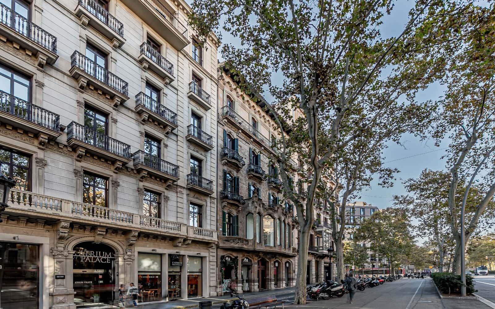 3 bedroom Flat for sale in Barcelona city - € 1,750,000 (Ref: 9500633)