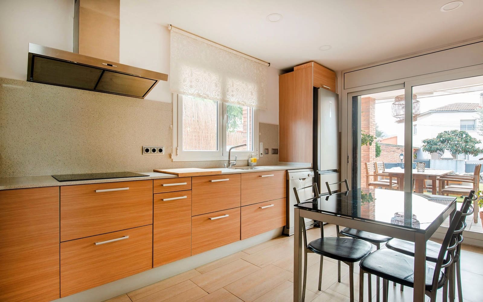 Chalet de 3 habitaciones en Martorelles en venta con garaje - 630.000 € (Ref: 9500788)