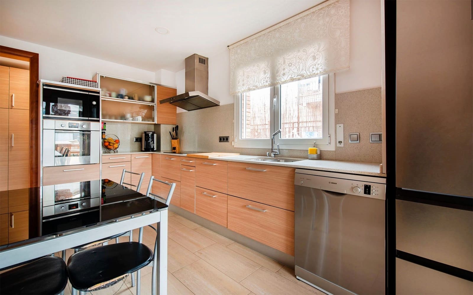 Chalet de 3 habitaciones en Martorelles en venta con garaje - 630.000 € (Ref: 9500788)