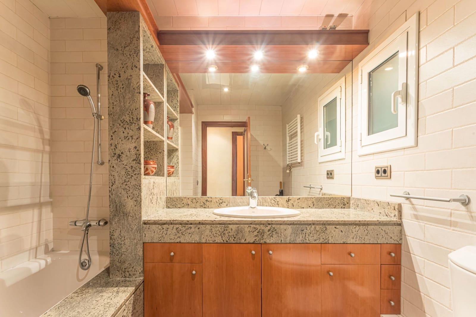 Piso de 4 habitaciones en Barcelona ciudad en venta - 720.000 € (Ref: 9503486)