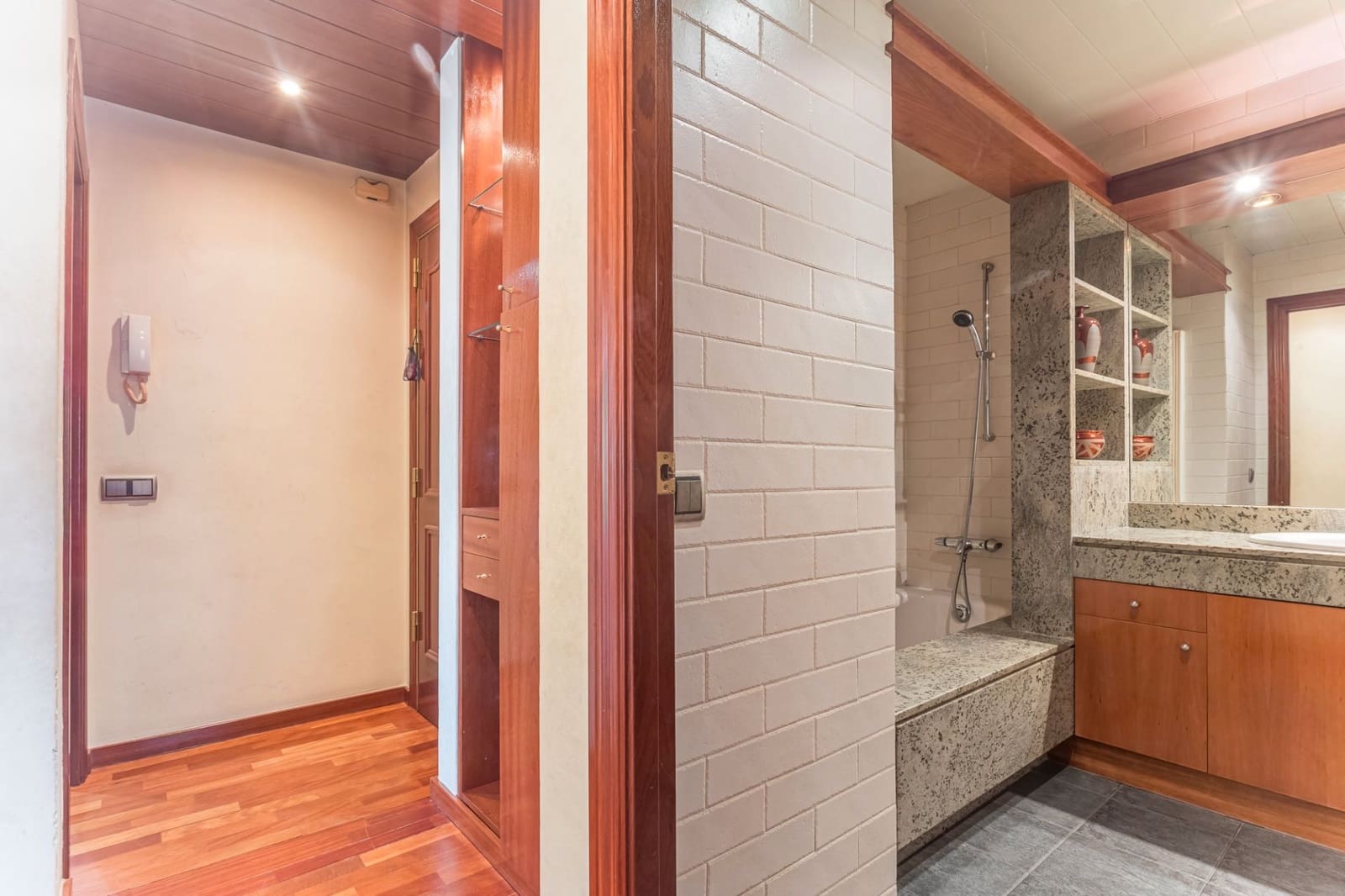 Piso de 4 habitaciones en Barcelona ciudad en venta - 720.000 € (Ref: 9503486)