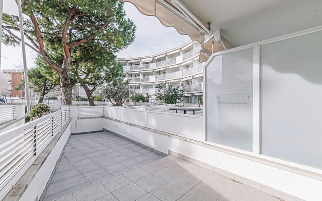 4 quarto Apartamento para venda em Vilanova i la Geltrú - 260 000 € (Ref: 9506649)