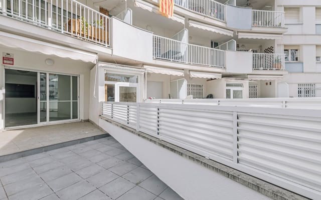 4 quarto Apartamento para venda em Vilanova i la Geltrú - 260 000 € (Ref: 9506649)