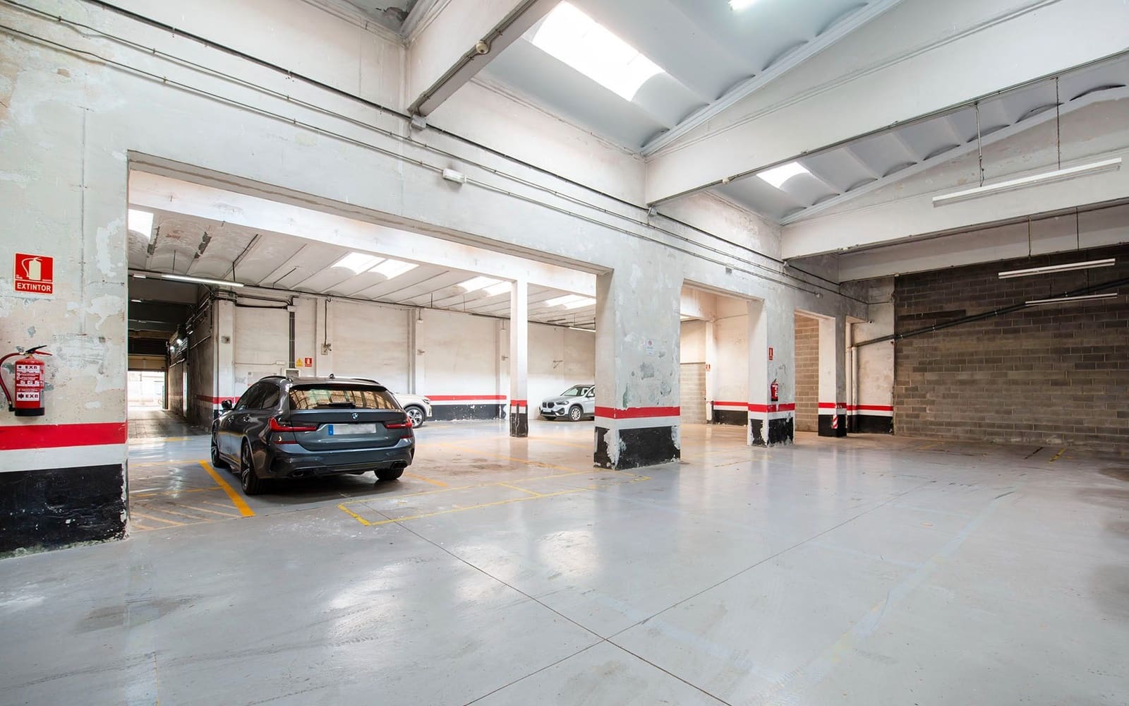 Commercial for rent in Barcelona city - € 13,000 (Ref: 9516551)