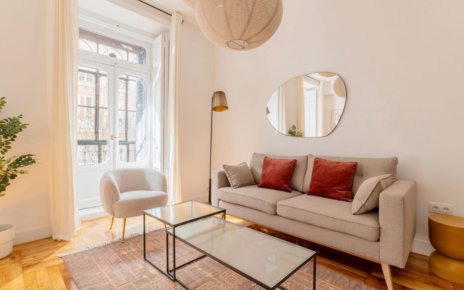 3 bedroom Flat for rent in Madrid city - € 4,400 (Ref: 9517986)