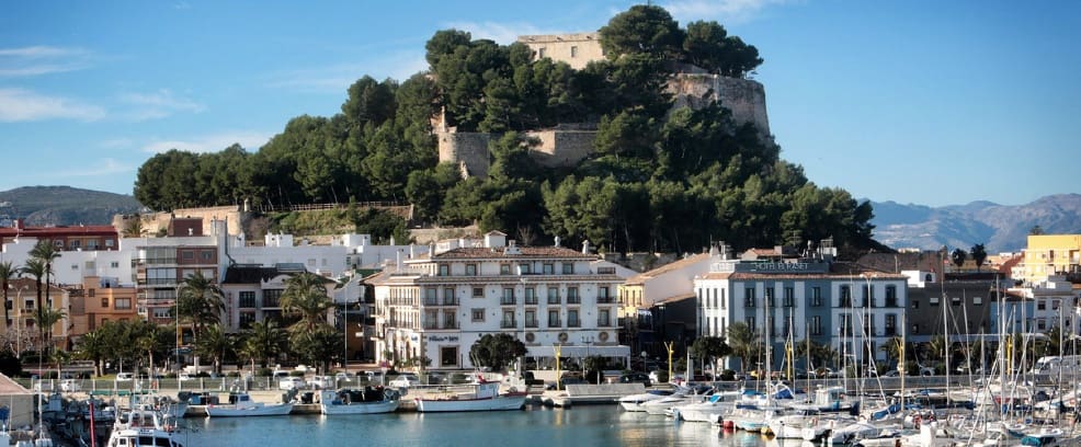 3 makuuhuone Omakotitalo myytävänä paikassa Denia mukana uima-altaan 
autotalli - 475 000 € (Ref: 9523641)