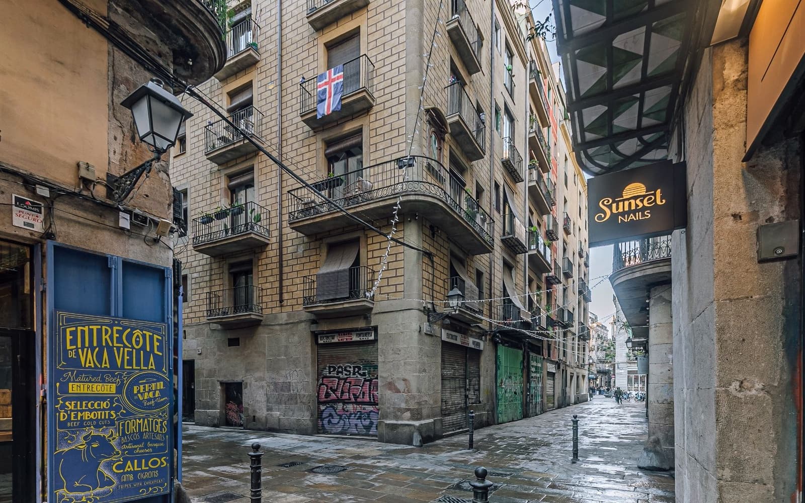 3 bedroom Flat for sale in Barcelona city - € 329,000 (Ref: 9525302)