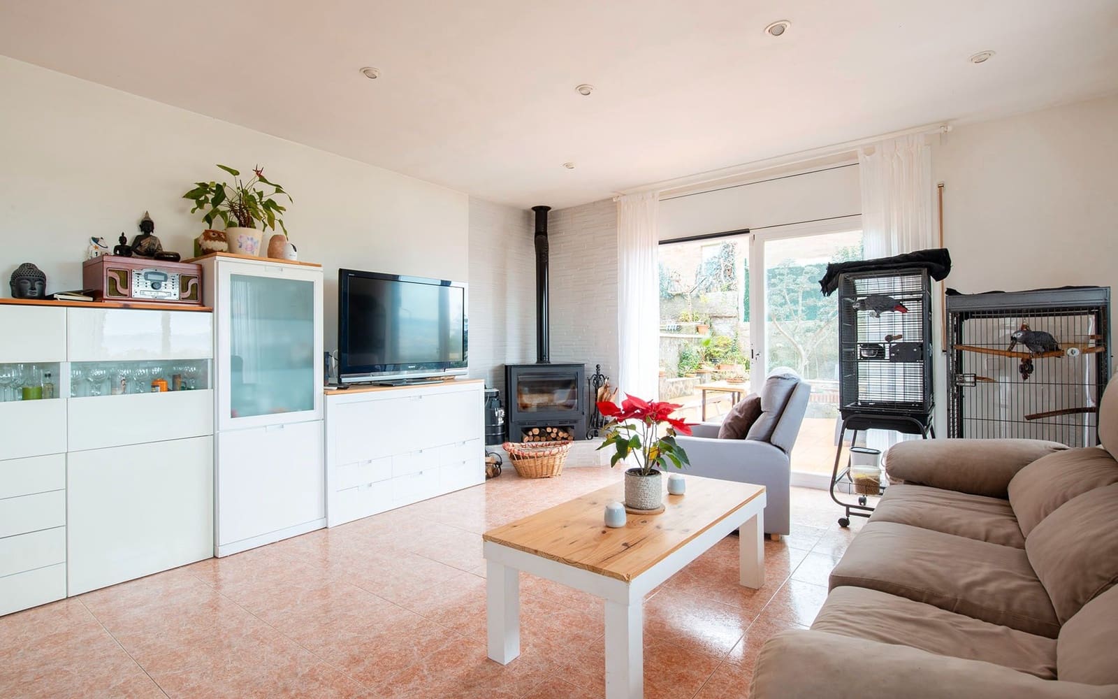 5 bedroom Villa for sale in Sant Fost de Campsentelles with pool garage - € 490,000 (Ref: 9528367)