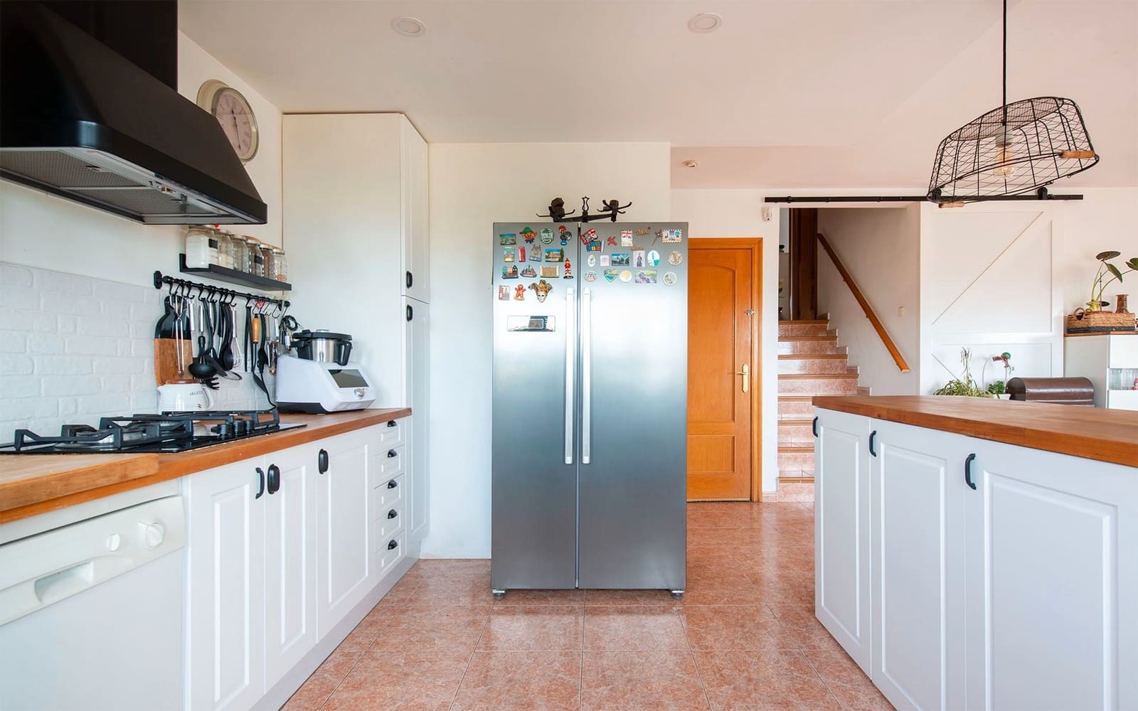 5 bedroom Villa for sale in Sant Fost de Campsentelles with pool garage - € 490,000 (Ref: 9528367)