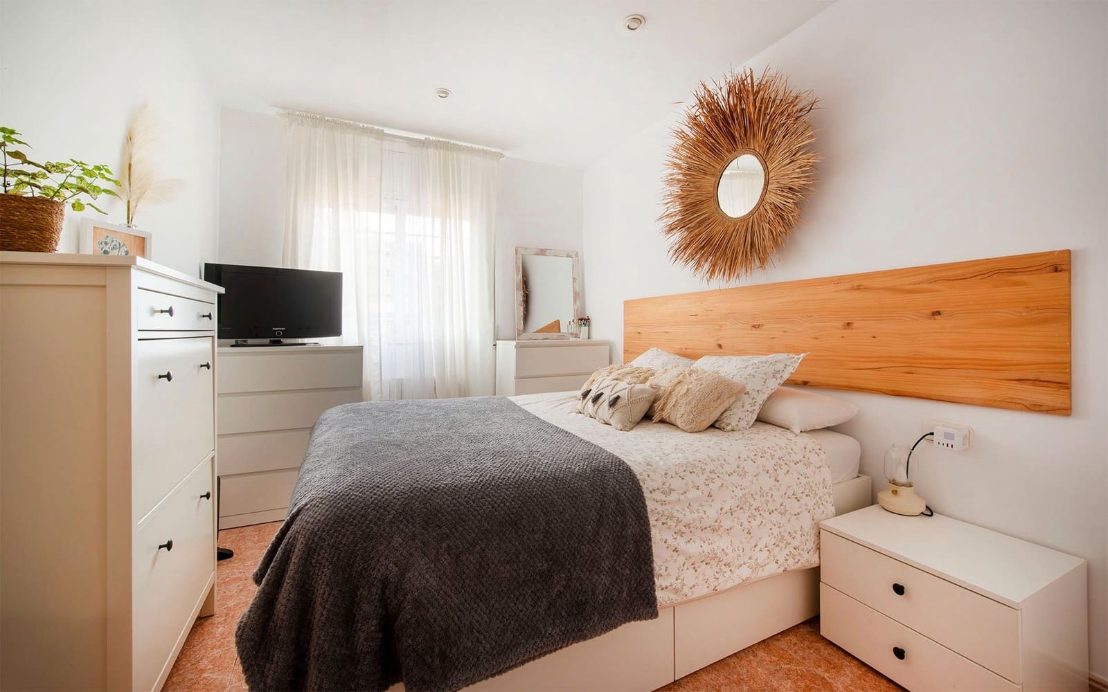 5 bedroom Villa for sale in Sant Fost de Campsentelles with pool garage - € 490,000 (Ref: 9528367)