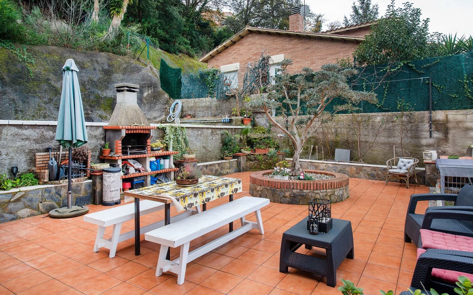 5 bedroom Villa for sale in Sant Fost de Campsentelles with pool garage - € 490,000 (Ref: 9528367)