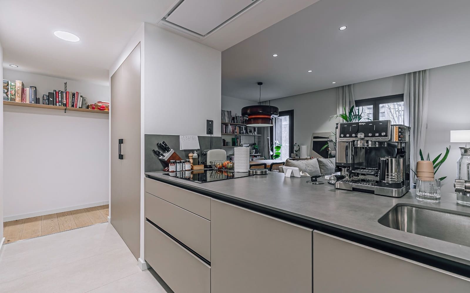 3 soveværelse Lejlighed til salg i Barcelona by med swimmingpool garage - € 910.000 (Ref: 9528909)