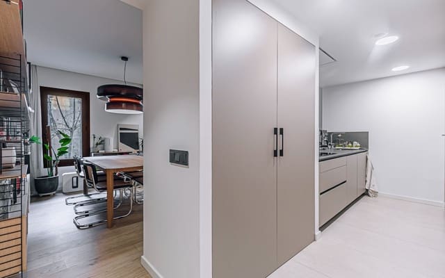 3 soveværelse Lejlighed til salg i L'Antiga Esquerra de L'Eixample, Barcelona by med swimmingpool garage - € 910.000 (Ref: 9528909)