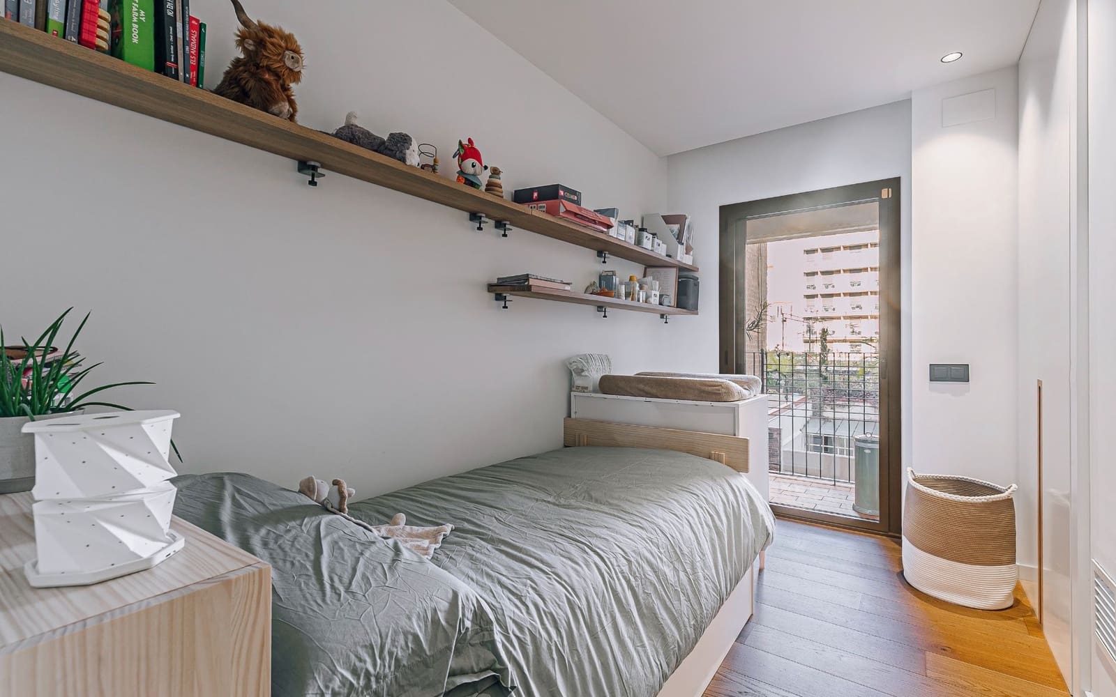 3 soveværelse Lejlighed til salg i Barcelona by med swimmingpool garage - € 910.000 (Ref: 9528909)