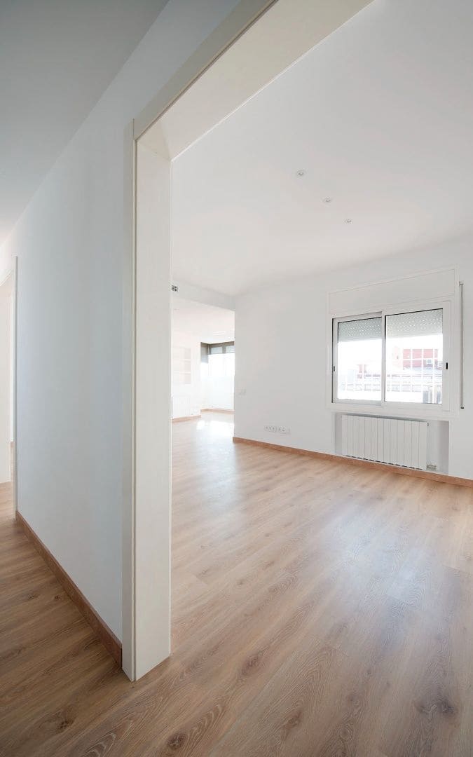 3 Zimmer Penthouse zu vermieten in Barcelona Stadt - 2.097 € (Ref: 9532321)