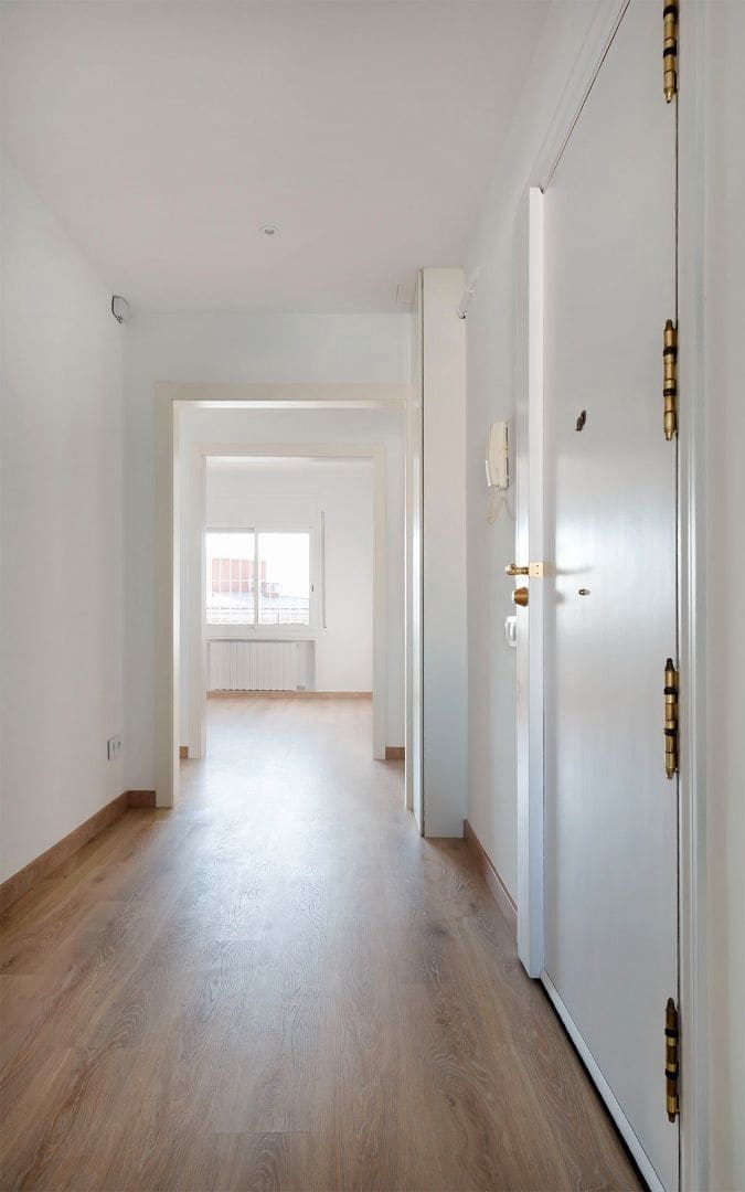 3 Zimmer Penthouse zu vermieten in Barcelona Stadt - 2.097 € (Ref: 9532321)