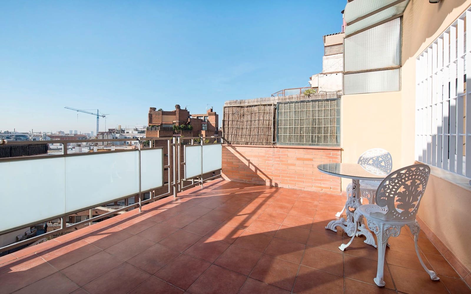 3 Zimmer Penthouse zu vermieten in Barcelona Stadt - 2.097 € (Ref: 9532321)