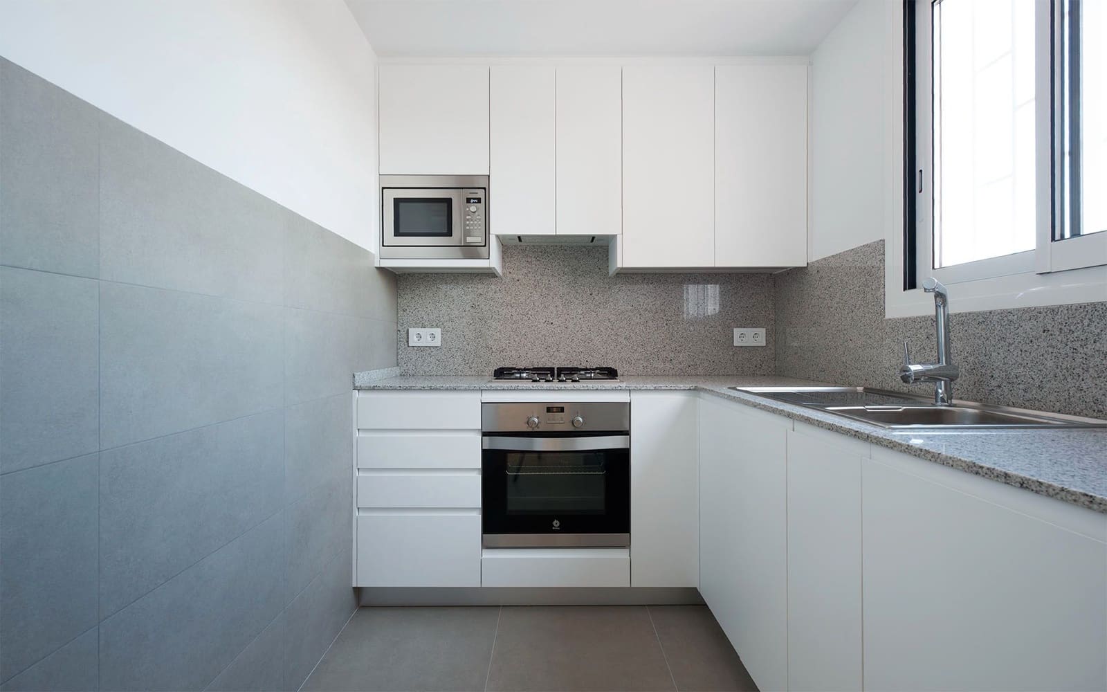 3 Zimmer Penthouse zu vermieten in Barcelona Stadt - 2.097 € (Ref: 9532321)