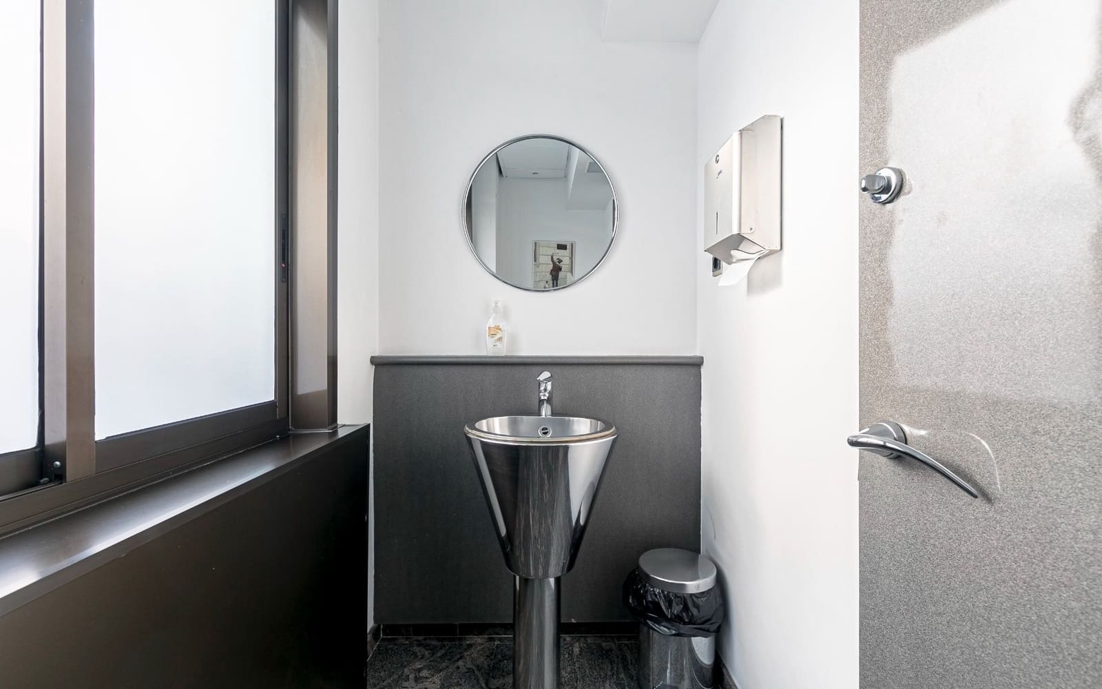 Comercial para venda em Barcelona cidade - 420 000 € (Ref: 9542070)