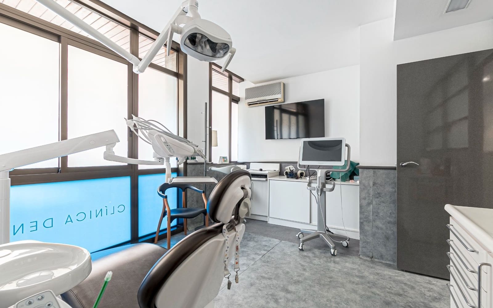 Comercial para venda em Barcelona cidade - 420 000 € (Ref: 9542070)