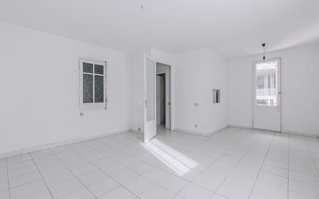 2 quarto Apartamento para venda em El Fort Pienc, Barcelona cidade - 370 000 € (Ref: 9542366)