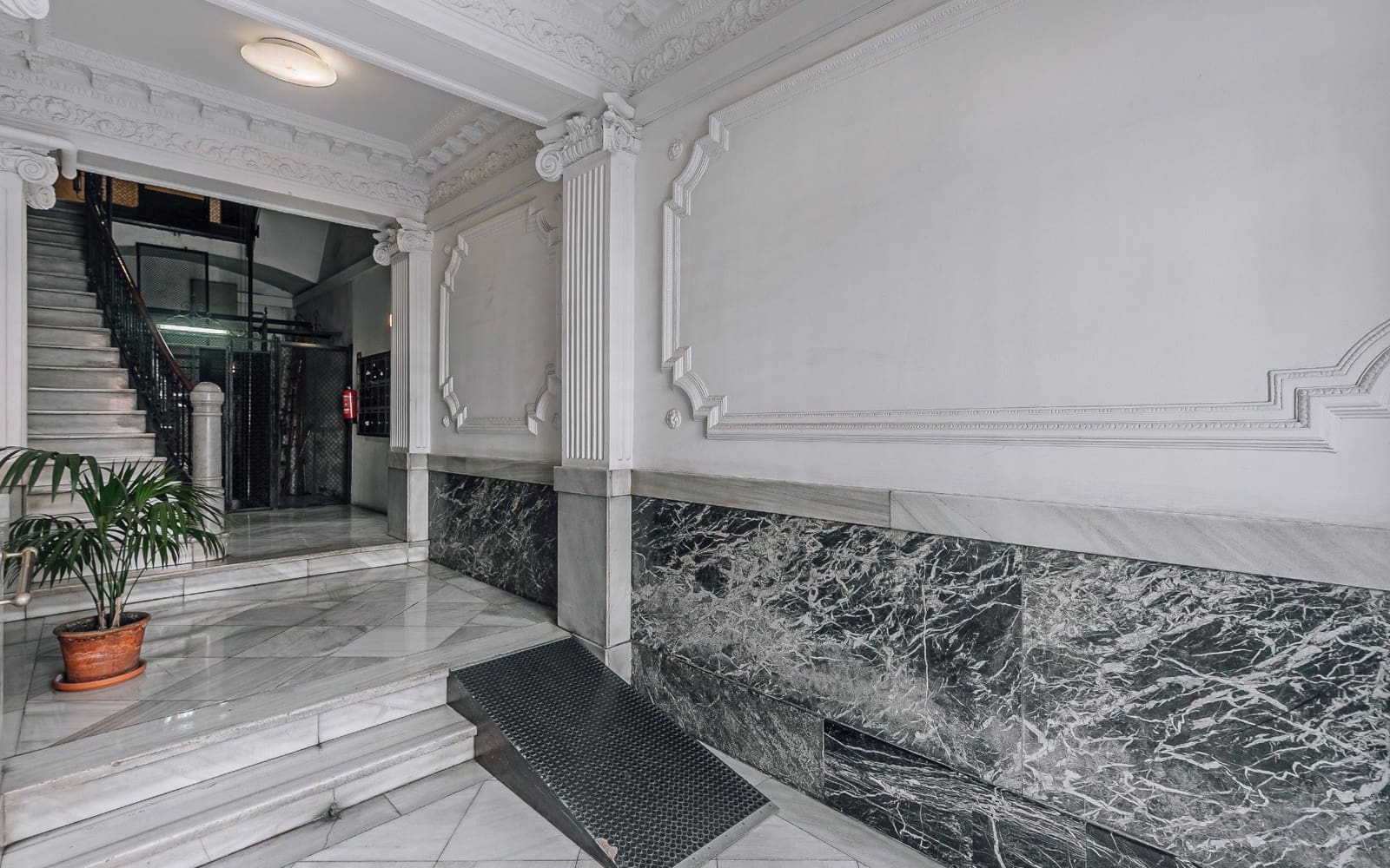 2 quarto Apartamento para venda em Barcelona cidade - 370 000 € (Ref: 9542366)