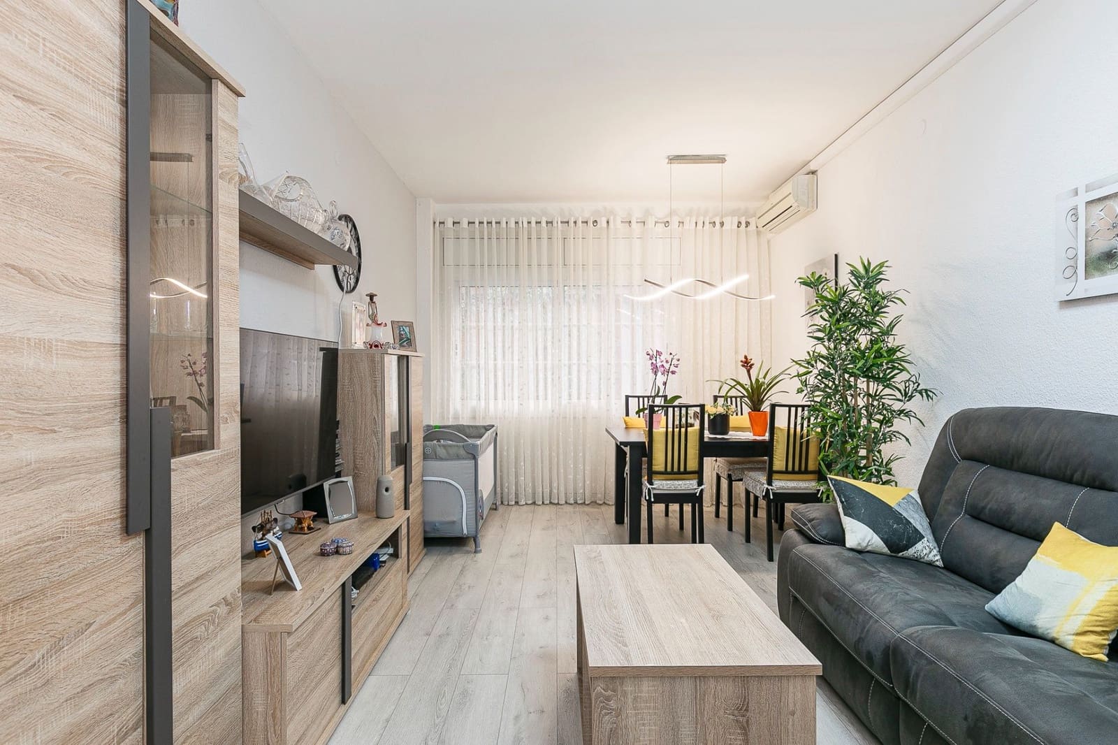 3 quarto Apartamento para venda em Barcelona cidade - 265 000 € (Ref: 9548989)
