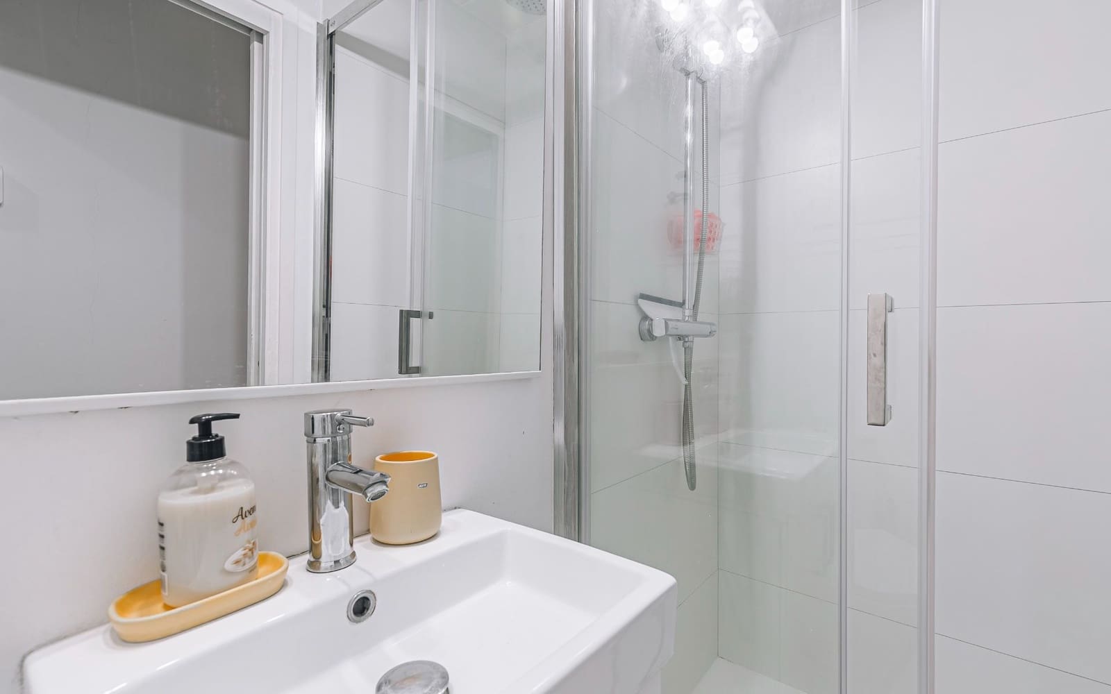 3 soveværelse Lejlighed til salg i Barcelona by - € 390.000 (Ref: 9548990)