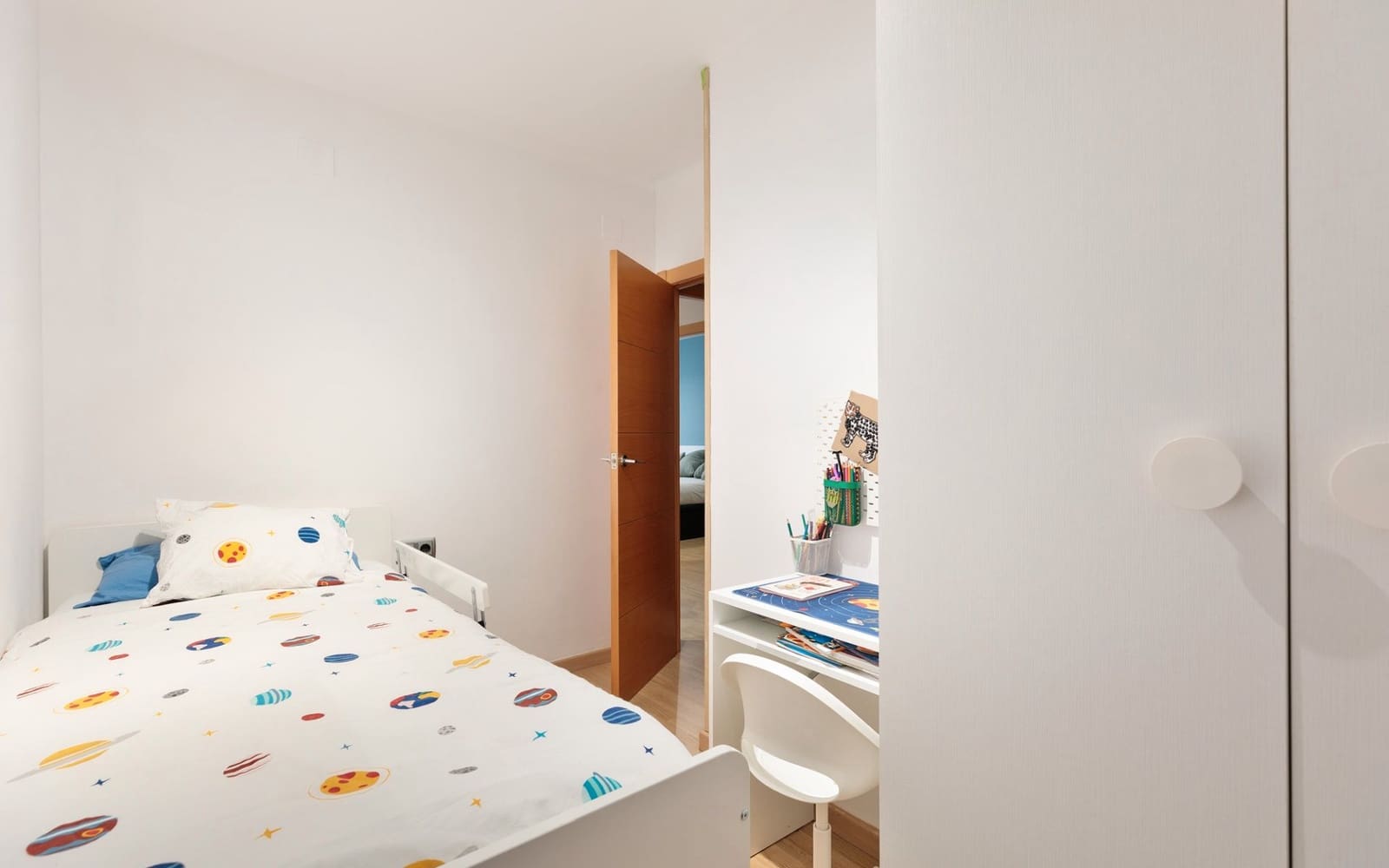 Piso de 3 habitaciones en Badalona en venta - 250.000 € (Ref: 9552341)