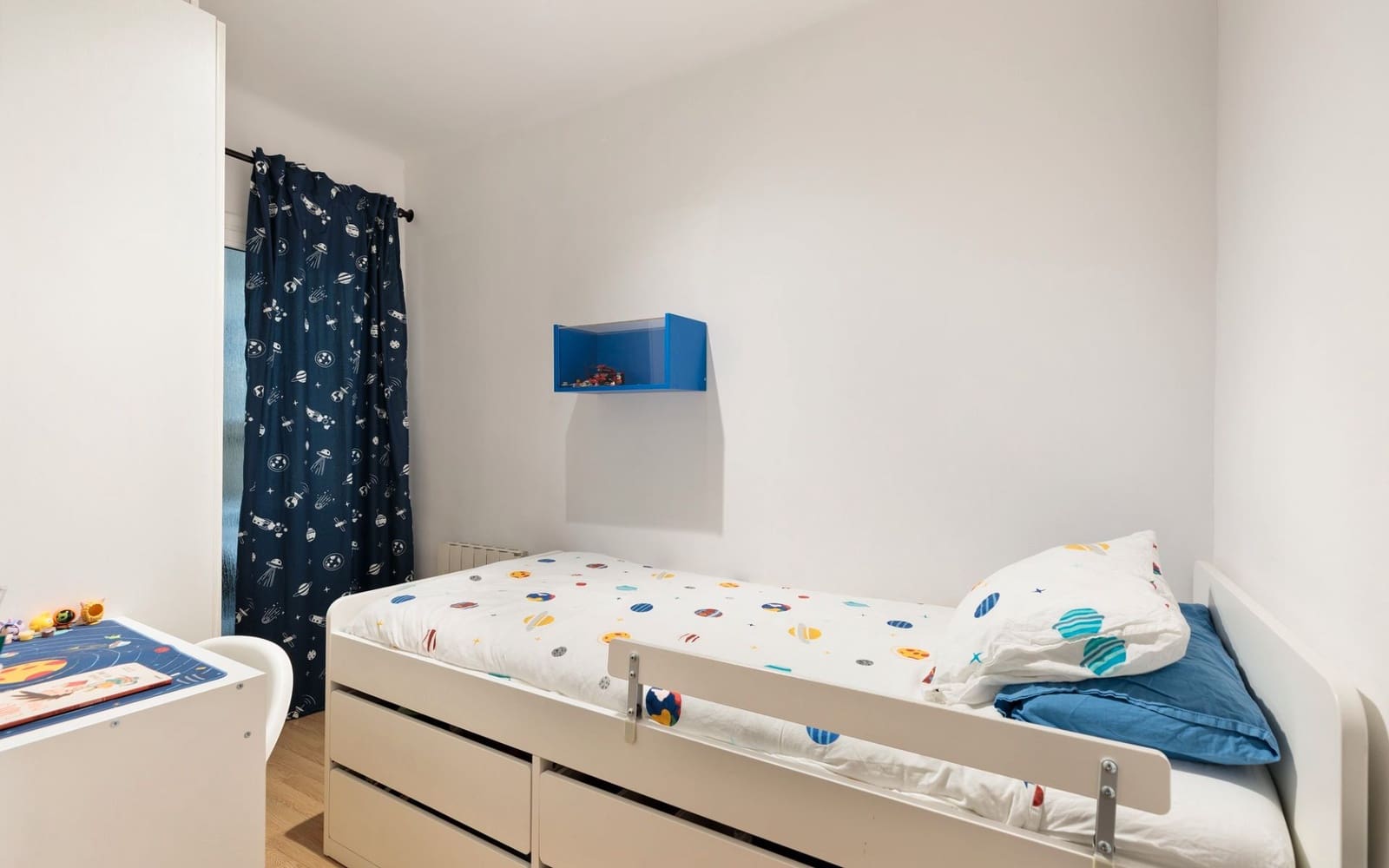 Piso de 3 habitaciones en Badalona en venta - 250.000 € (Ref: 9552341)