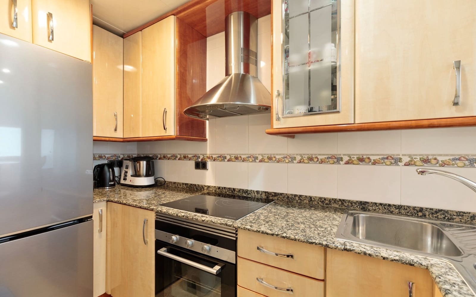 Piso de 3 habitaciones en Badalona en venta - 250.000 € (Ref: 9552341)