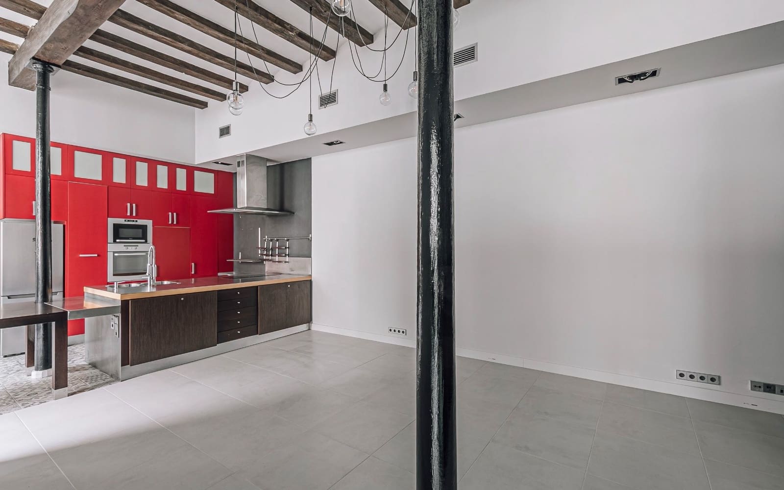 Loft de 2 habitaciones en Barcelona ciudad en alquiler - 1.462 € (Ref: 9552342)