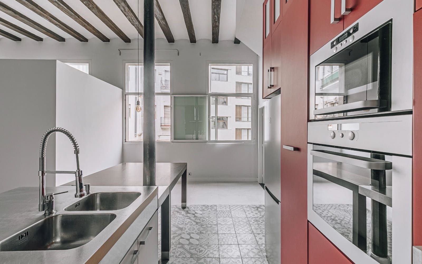 Loft de 2 habitaciones en Barcelona ciudad en alquiler - 1.462 € (Ref: 9552342)