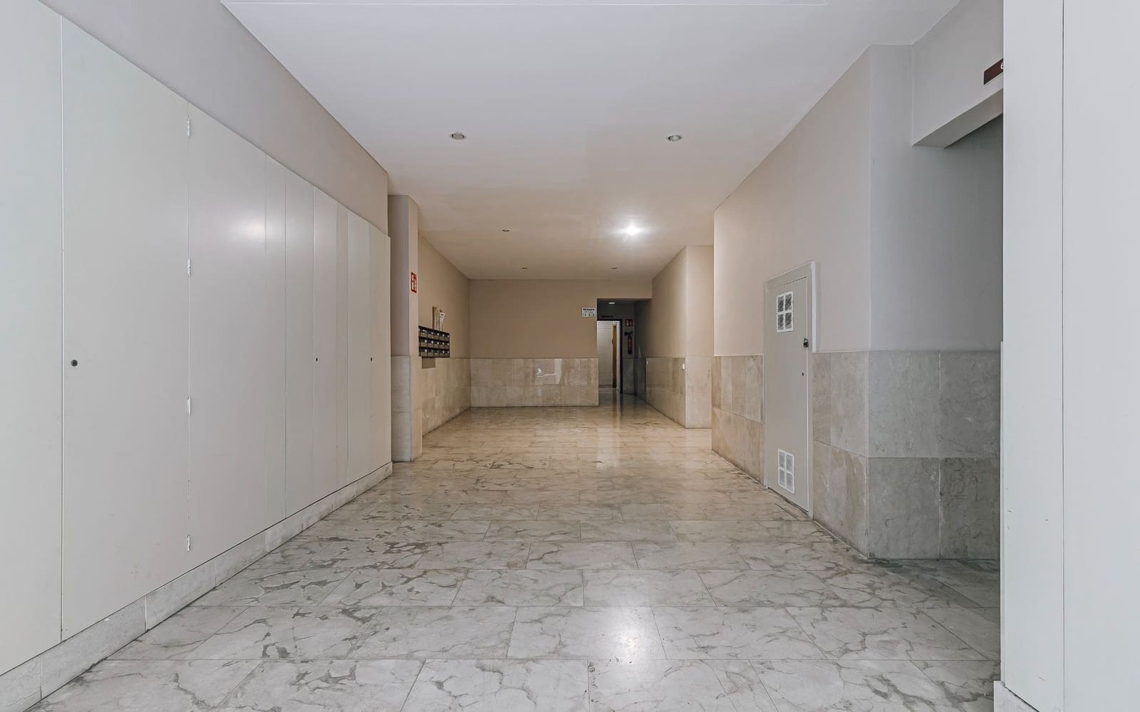 Loft de 2 habitaciones en Barcelona ciudad en alquiler - 1.462 € (Ref: 9552342)