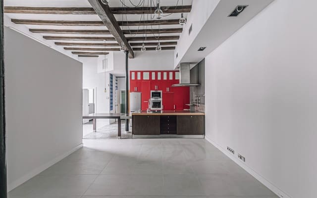 Loft de 2 habitaciones en El Barri Gòtic, Barcelona ciudad en alquiler - 1.462 € (Ref: 9552342)