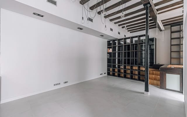 Loft de 2 habitaciones en El Barri Gòtic, Barcelona ciudad en alquiler - 1.462 € (Ref: 9552342)