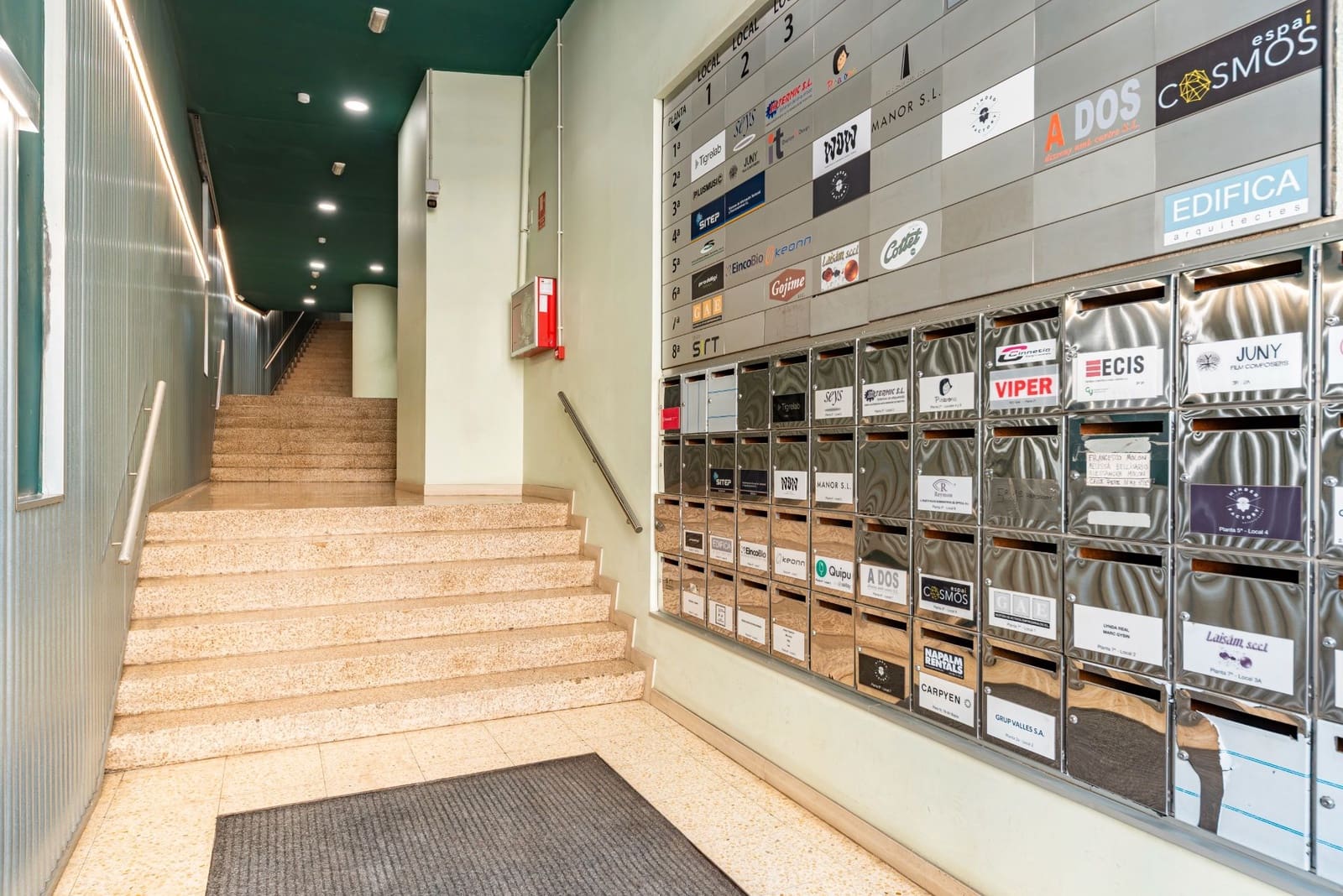 Kontor til leie i Barcelona by - € 4 500 (Ref: 9553176)