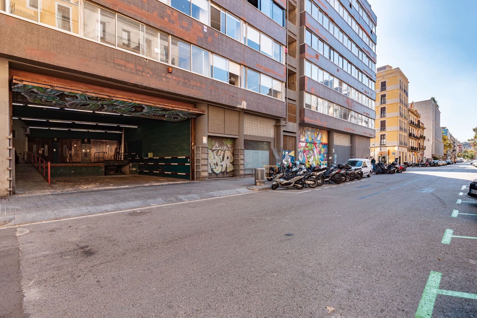 Kontor til leie i Barcelona by - € 4 500 (Ref: 9553176)
