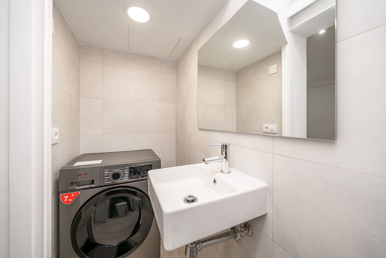 2 slaapkamer Flat te koop in Madrid stad - € 313.000 (Ref: 9553177)