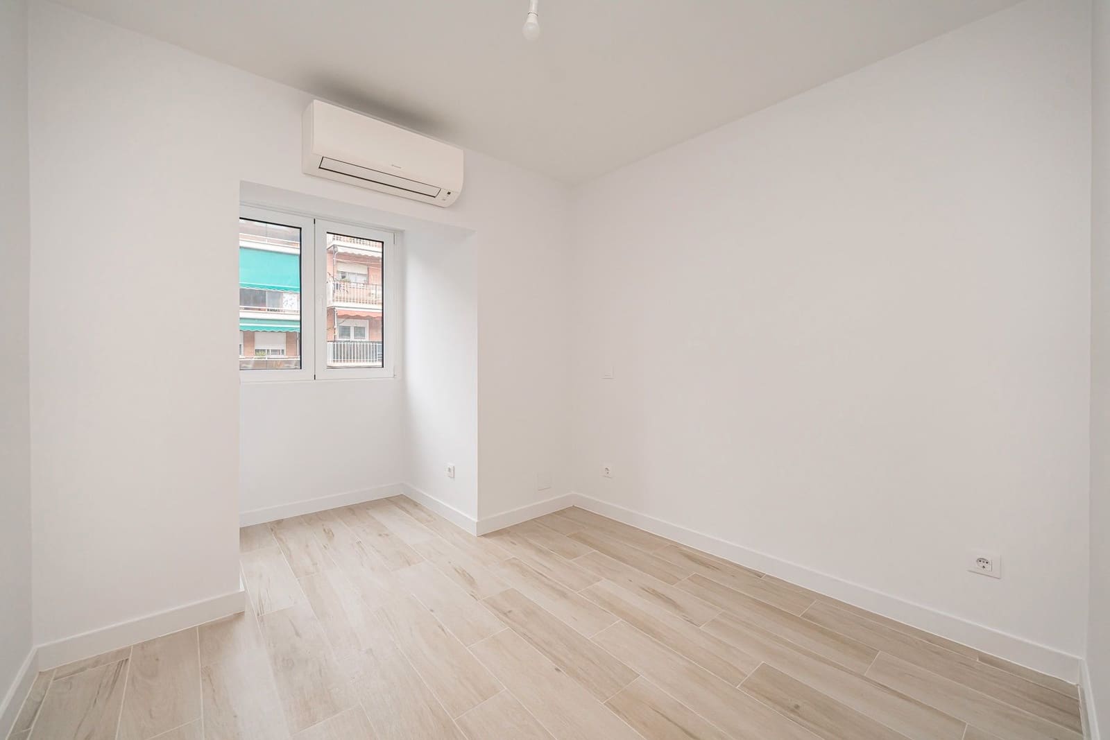 2 slaapkamer Flat te koop in Madrid stad - € 313.000 (Ref: 9553177)