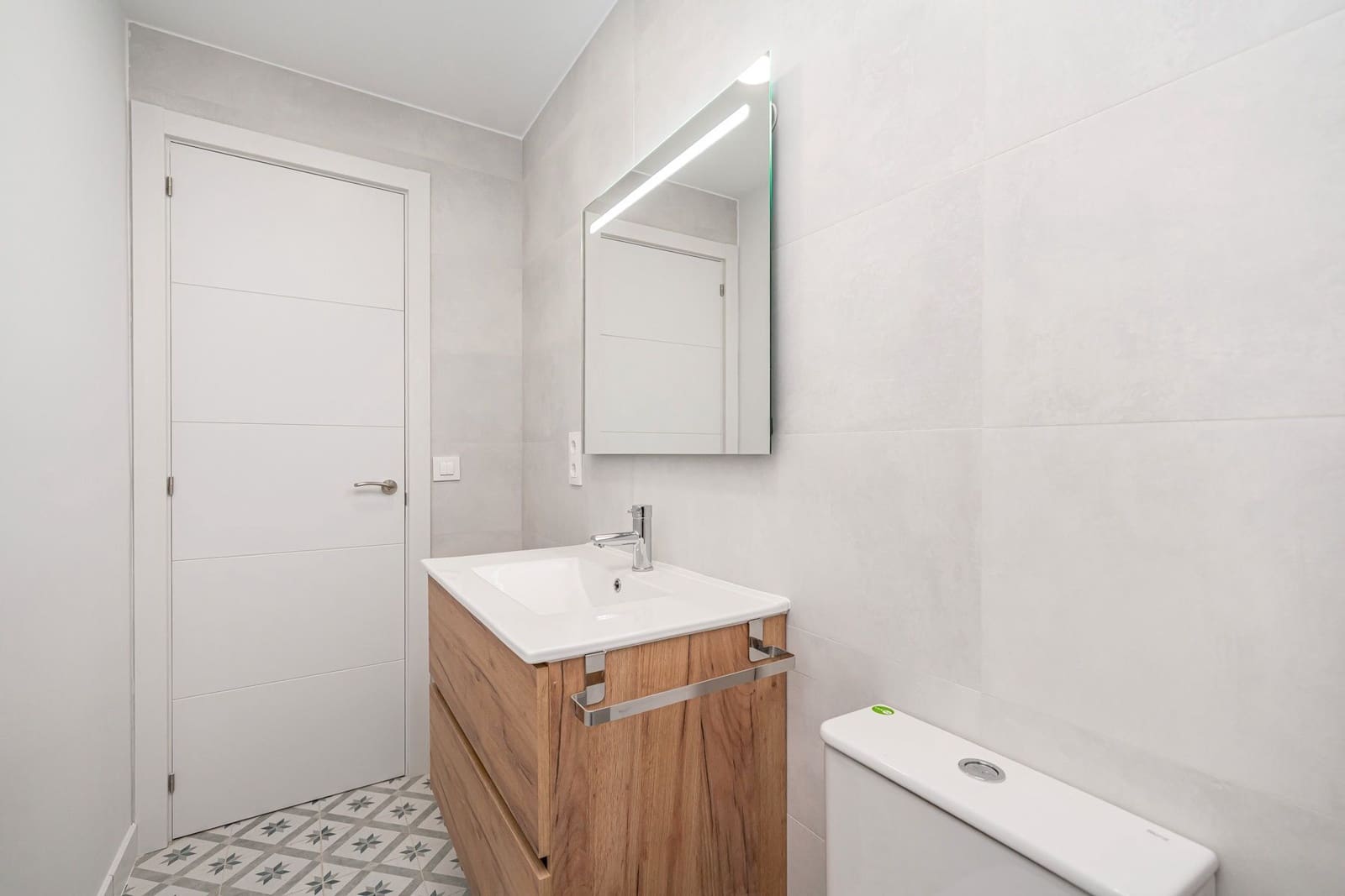 2 slaapkamer Flat te koop in Madrid stad - € 313.000 (Ref: 9553177)