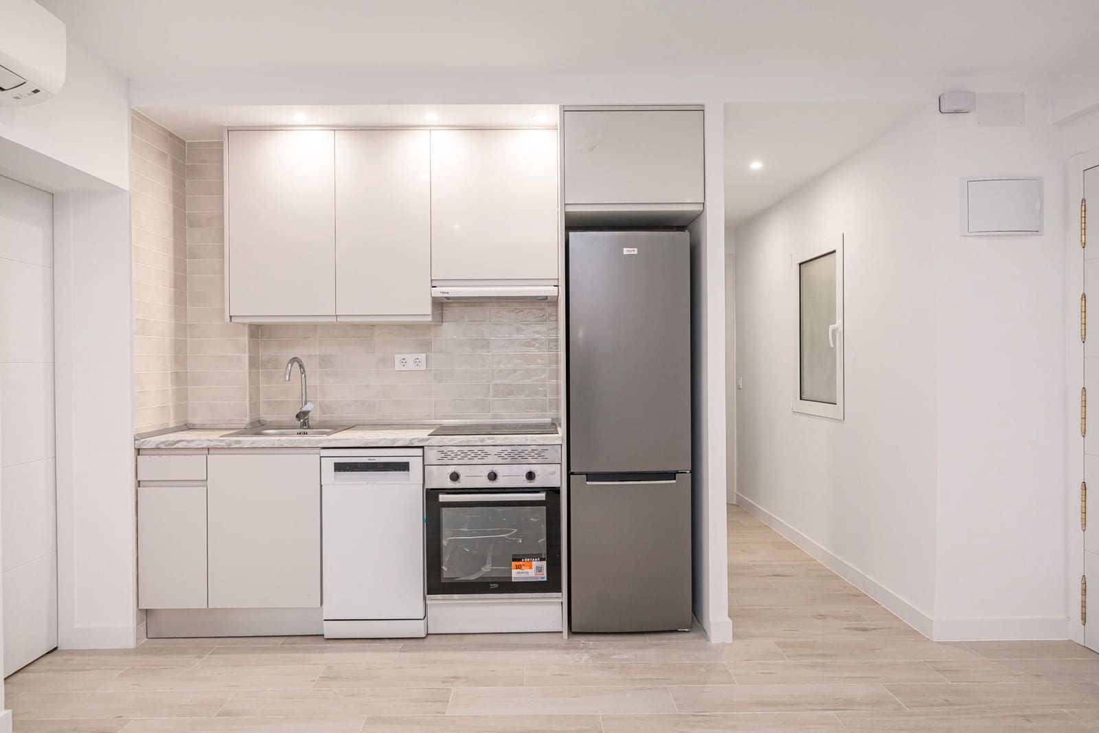 2 slaapkamer Flat te koop in Madrid stad - € 313.000 (Ref: 9553177)