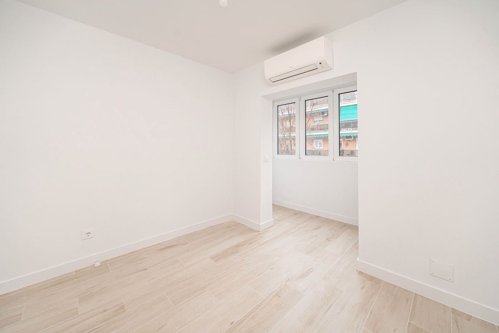 2 slaapkamer Flat te koop in Madrid stad - € 313.000 (Ref: 9553177)