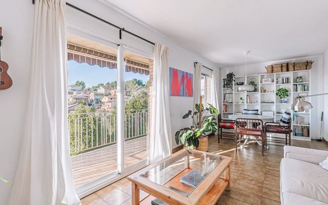 Chalet de 3 habitaciones en Castellbisbal en venta con garaje - 360.000 € (Ref: 9553178)