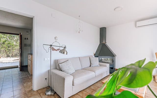 Chalet de 3 habitaciones en Castellbisbal en venta con garaje - 360.000 € (Ref: 9553178)