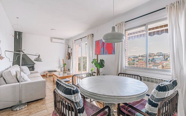 Chalet de 3 habitaciones en Castellbisbal en venta con garaje - 360.000 € (Ref: 9553178)