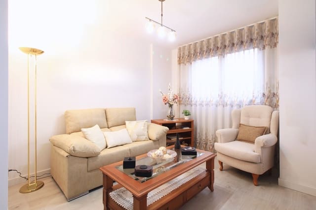 Piso de 3 habitaciones en Franciscanos, Albacete ciudad en venta - 242.500 € (Ref: 9554375)