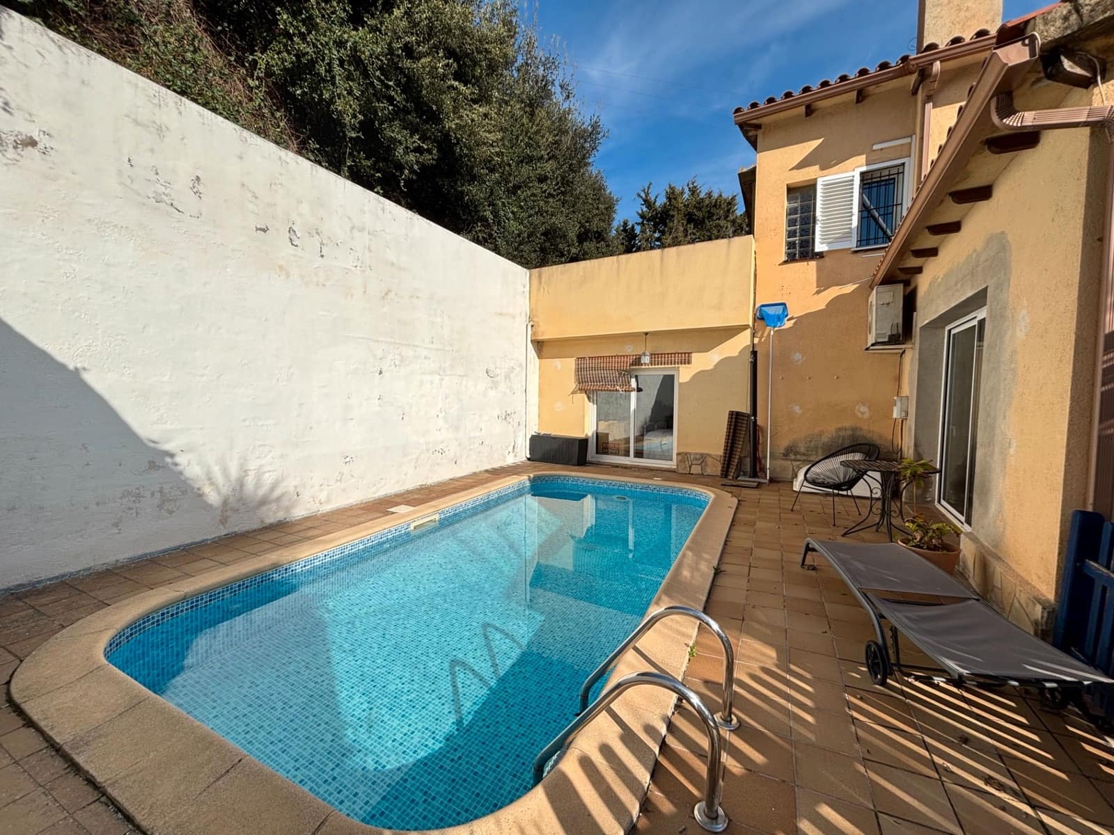 3 bedroom Villa for sale in Argentona with pool garage - € 440,000 (Ref: 9558986)