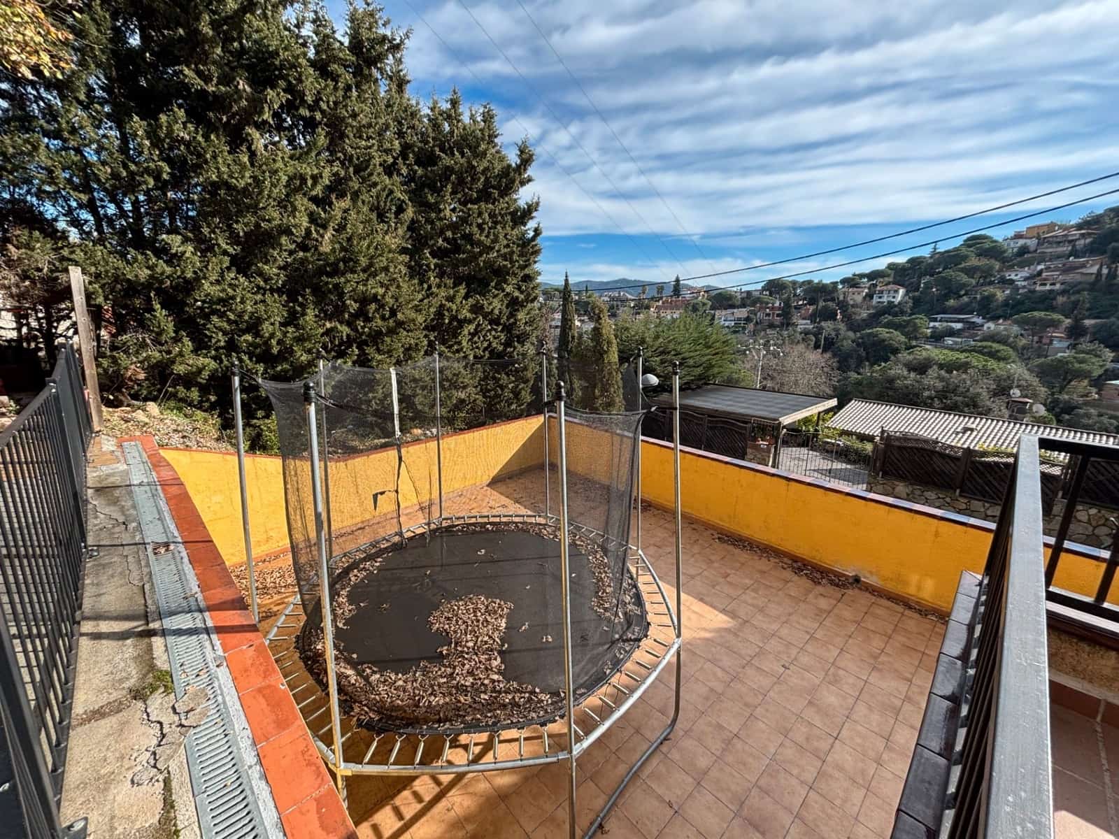 3 bedroom Villa for sale in Argentona with pool garage - € 440,000 (Ref: 9558986)